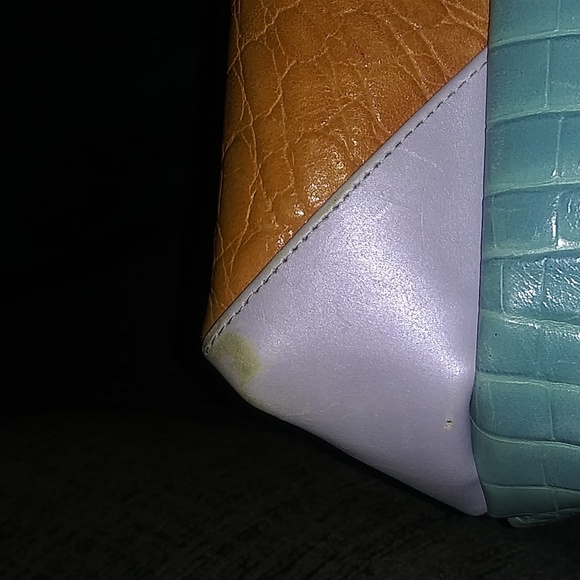 Accents by Sharif Pastel Colorblock Purse with Beaded Tassel Zipper Pull - Picture 9 of 10